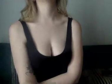 LilyMae Webcam